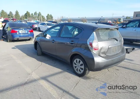2013 Toyota Prius C One z USA, uszkodzony, nr VIN JTDKDTB35D1528283